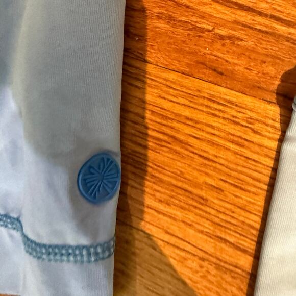 Lilly Pulitzer Luxletic Long Sleeve Performance Top Light Blue Size M - Picture 3 of 8